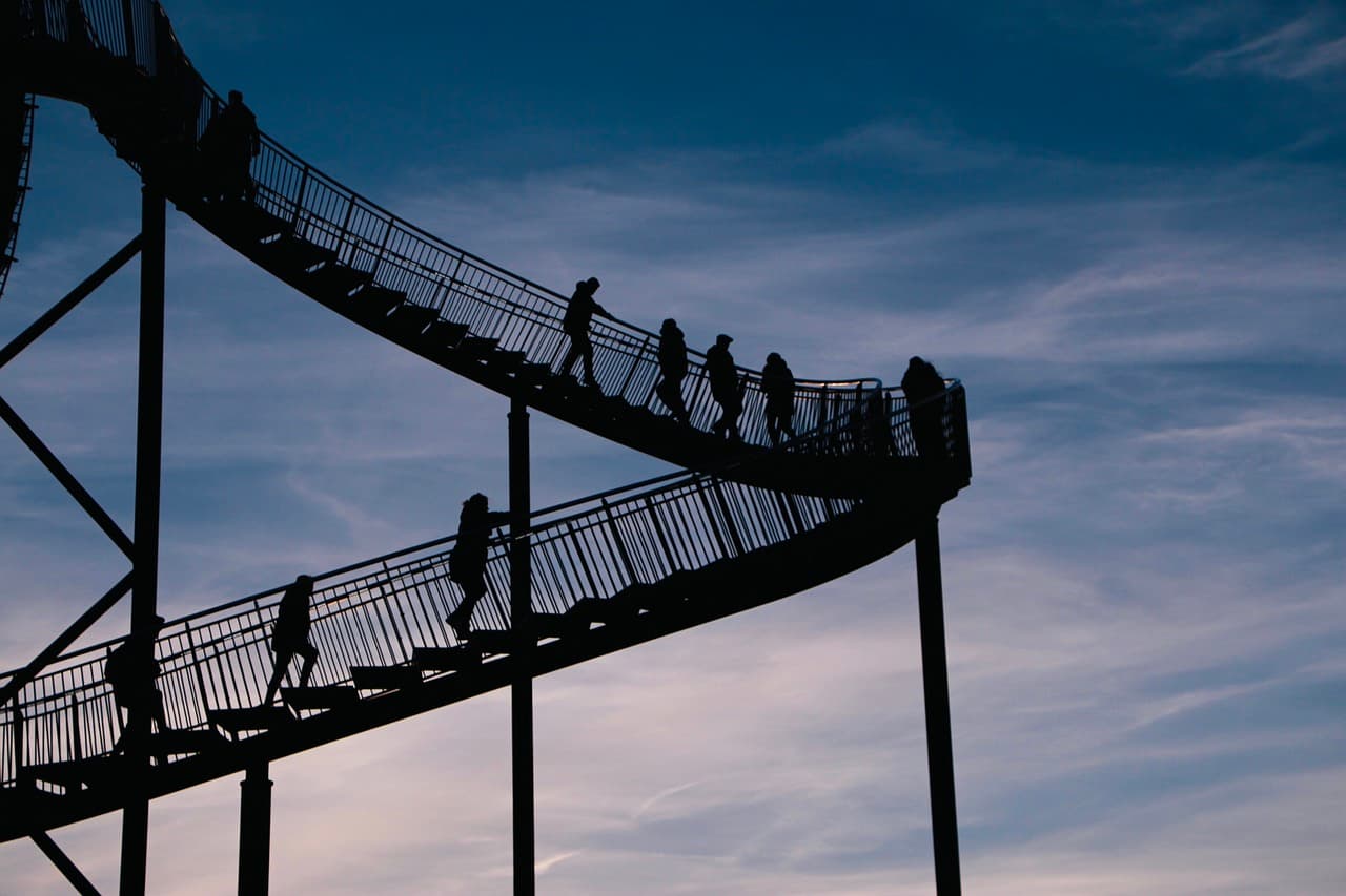 加密市场二季度展望：看涨比特币，再质押、AI 和模块化等叙事需重点关注