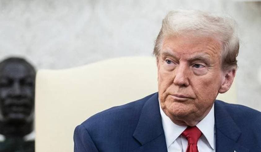 美股蒸发 1.5 万亿、加密货币蒸发 3 千亿,特朗普搞了一起“大新闻”