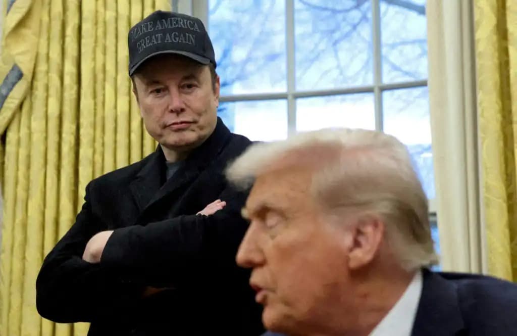 马斯克反水、加密亲友团分裂，特朗普后院起大火