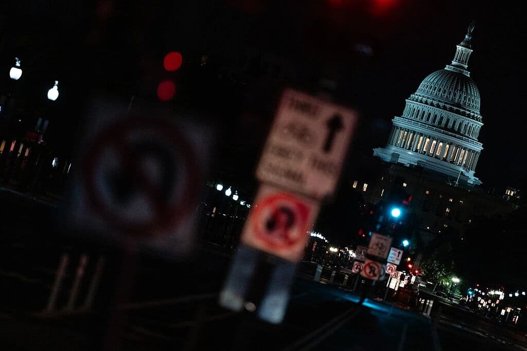 美国政府也放“十一长假”了