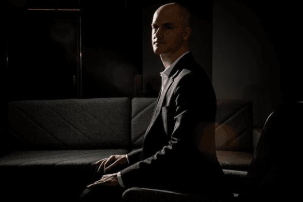 Coinbase 最新纪录片《货币：创始人的故事》都讲了什么？