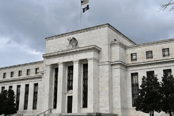 美联储如期加息25个基点，暗示加息周期接近尾声